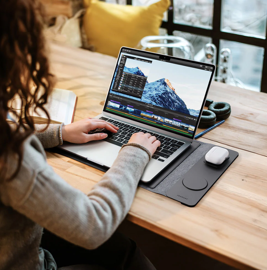 NEXA 4-in-1 Laptop case with wireless charging