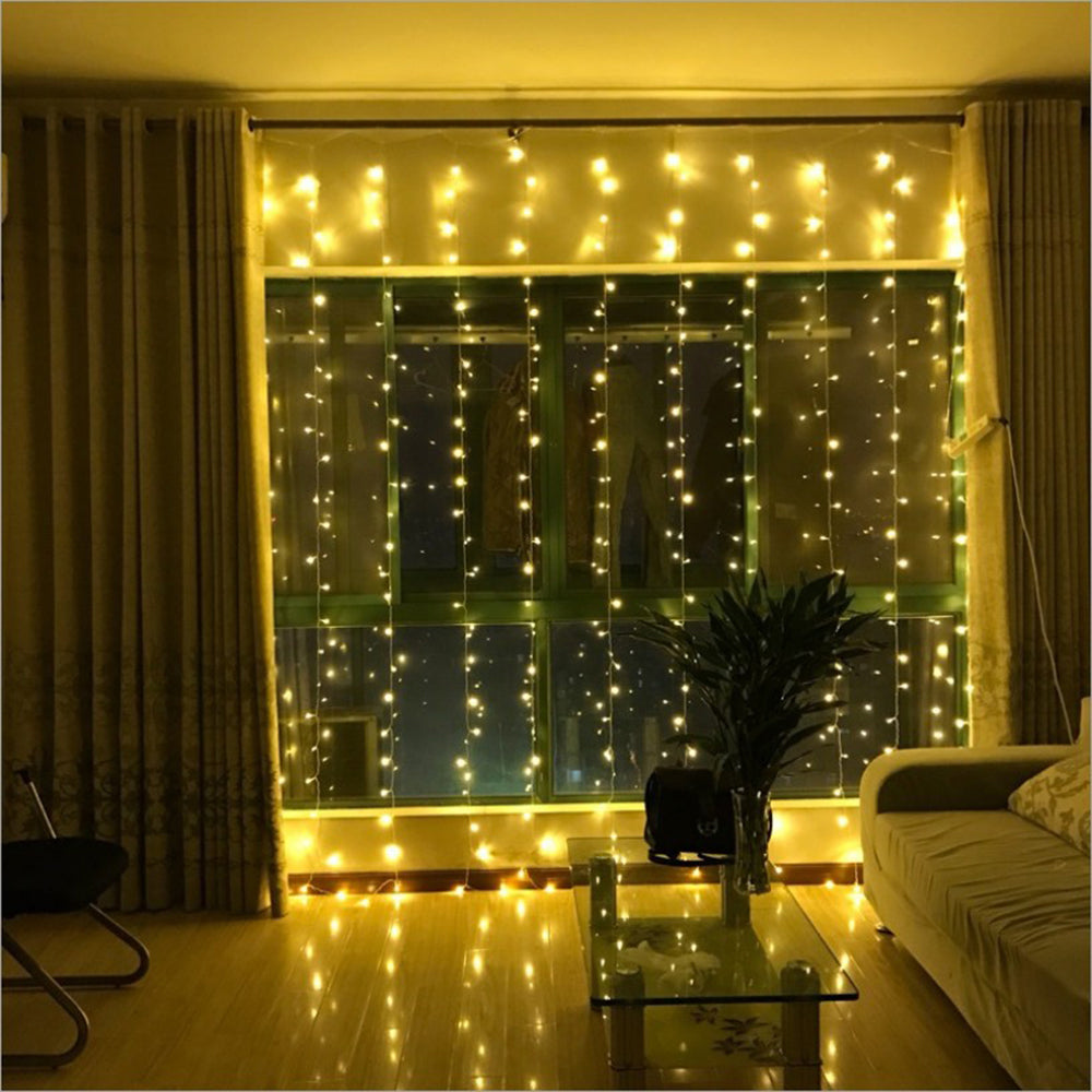 Elegant LED light loop curtain - remote controlled with timer and 8 light modes