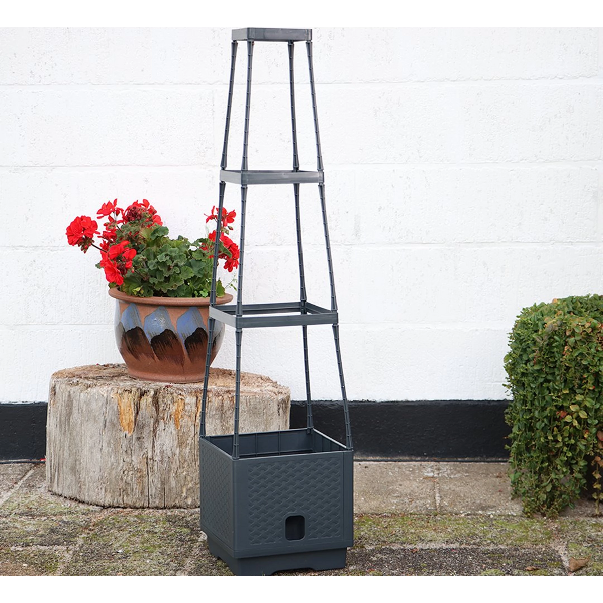 Self-watering planter tower with trellis - for flowers and climbing plants