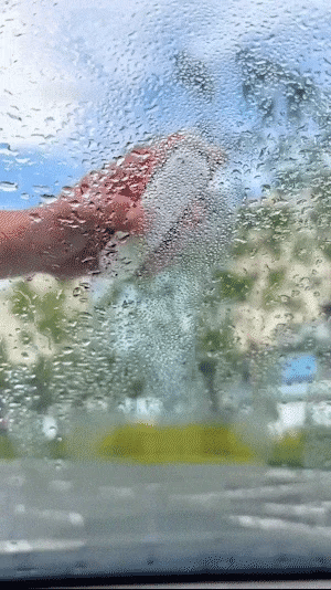 Klar Sikt – effective cleaning and protective agent for clear car windows