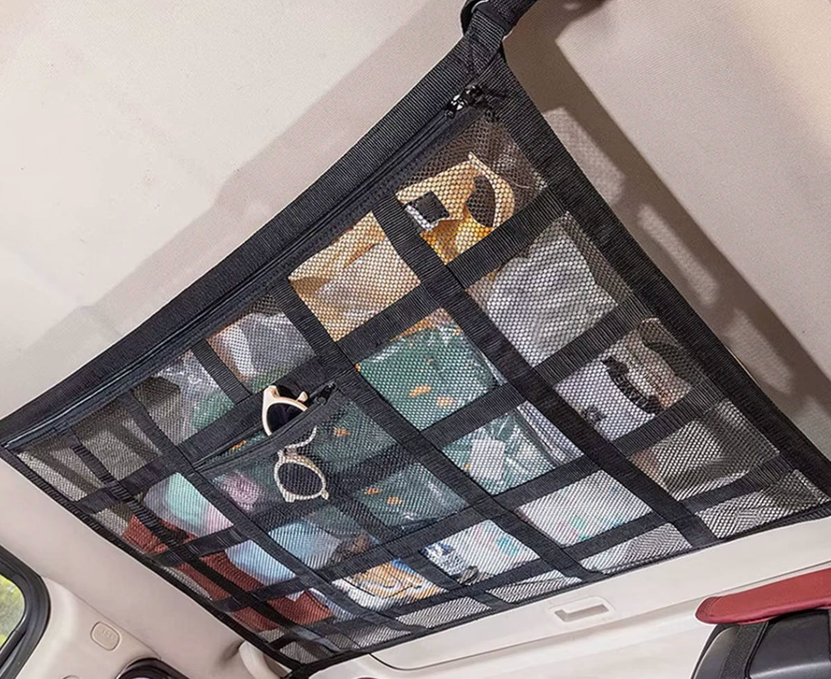 Storage net for the car's roof