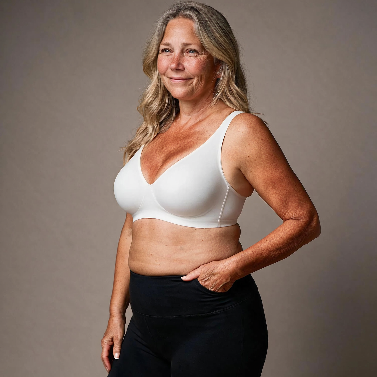 Extra Comfort - Strapless Push-Up Bra with Lift & Deep V-neckline