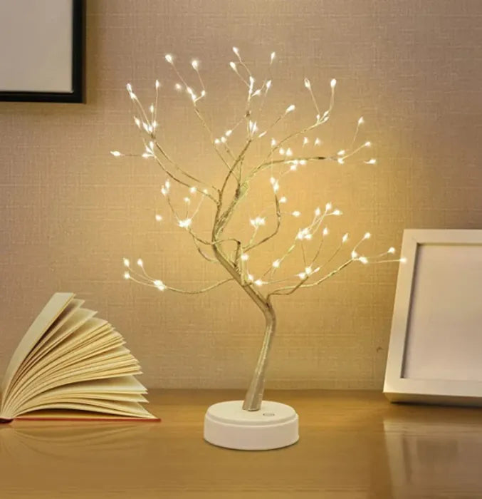 The light tree – Christmas lighting with a warm white glow