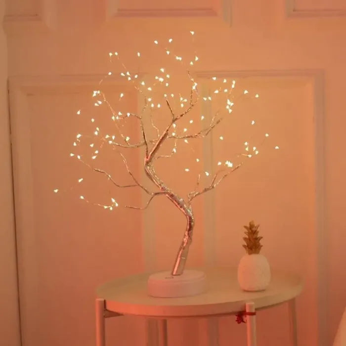 The light tree – Christmas lighting with a warm white glow