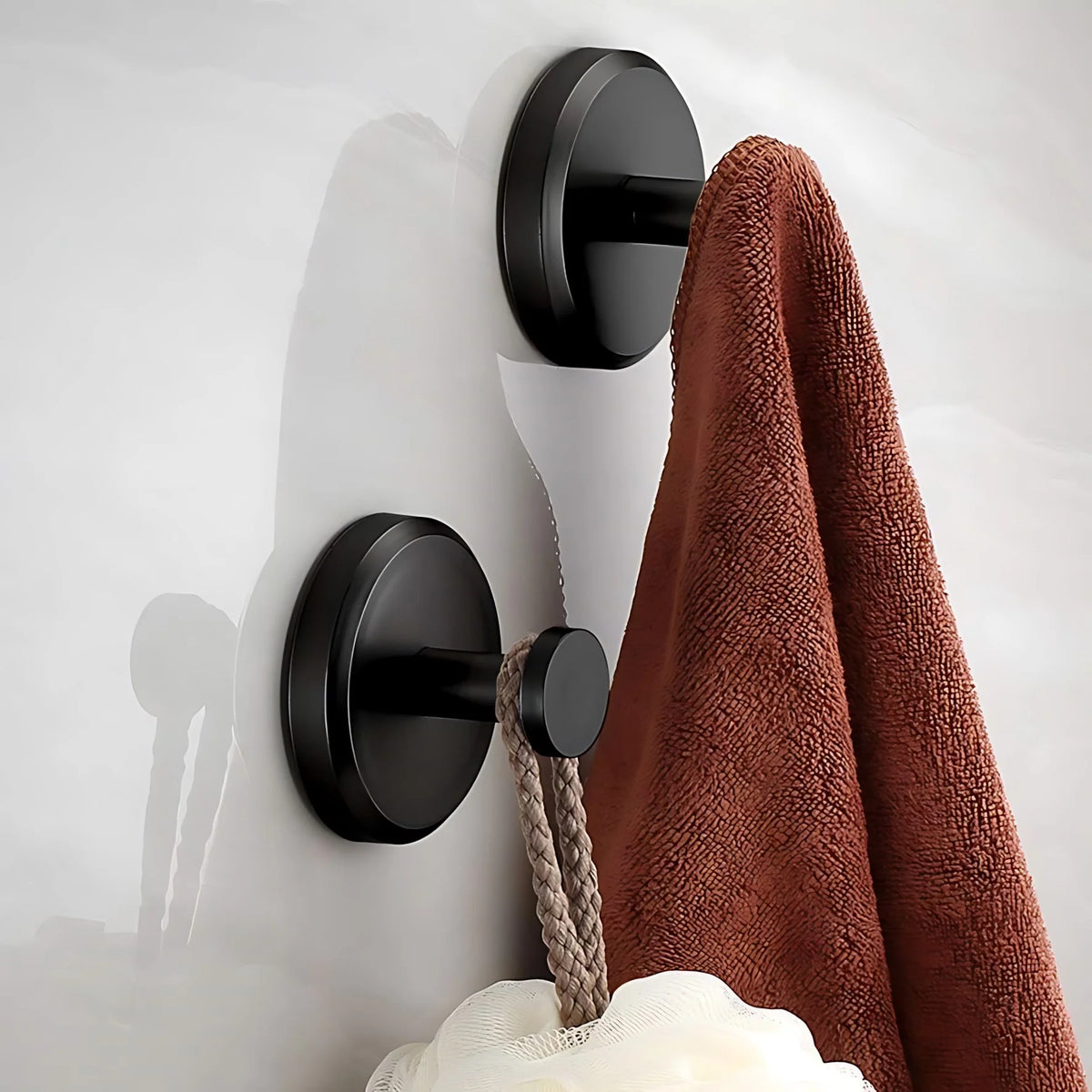 Tiffani Hanging and Suction Hooks